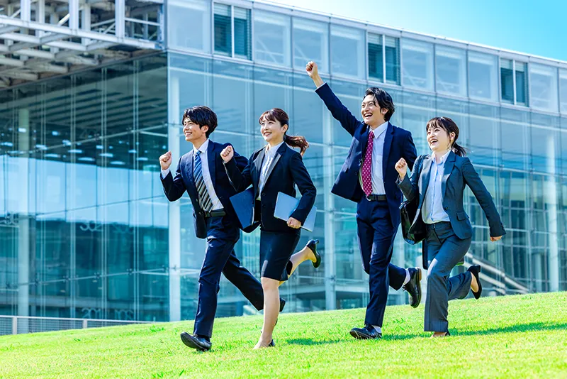 健康経営とは？意味や企業が取り組むメリット、取り組み方を解説