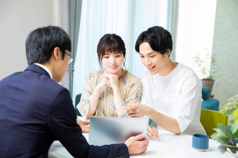 掛け捨て型の生命保険とは?貯蓄型保険との違いを解説