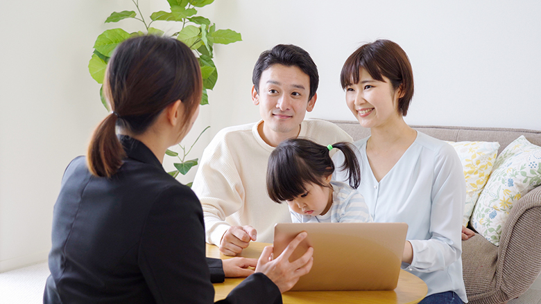 死亡保険は掛け捨て型と貯蓄型のどちらを選ぶ?特徴と選び方を解説